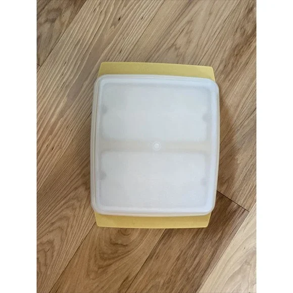 Vintage Harvest Gold Tupperware Deviled Egg Tray Keeper Carrier Container 723-3 - Picture 2 of 3